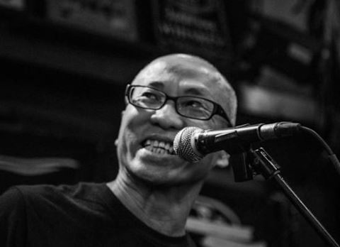 搖滾樂團「幻眼合唱團」創辦人韓賢光，在運動時突發心臟猝死，享年67歲。（圖／翻攝自微博）