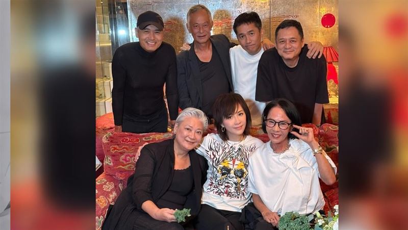 70歲周潤發曬驚人現況！港重量級影人齊聚