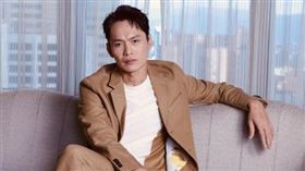 藝人黃鐙輝今年行程滿檔，除了拍戲、參與實境節目，10月還將挑戰金鐘主持。（圖／翻攝自網路）