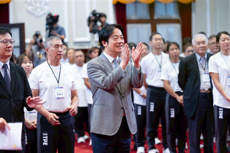 總統賴清德接見「2025年第12屆成都世界運動會」代表團選手、教練及隊職員。（圖／總統府提供）