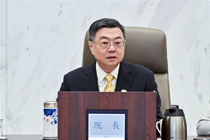 卓榮泰表示，未來政府將減稅、減負擔。（圖／行政院提供）