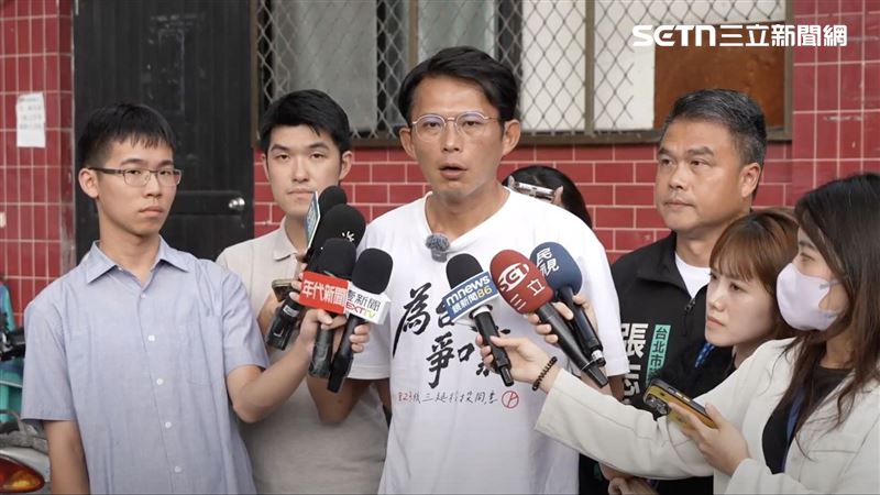 針對自己兒子疑似是美國籍，黃國昌21日表示，根本懶得理。（圖／翻攝畫面）