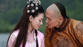 順治獨寵董鄂妃的故事，在民間廣為流傳。（圖／翻攝自微博）