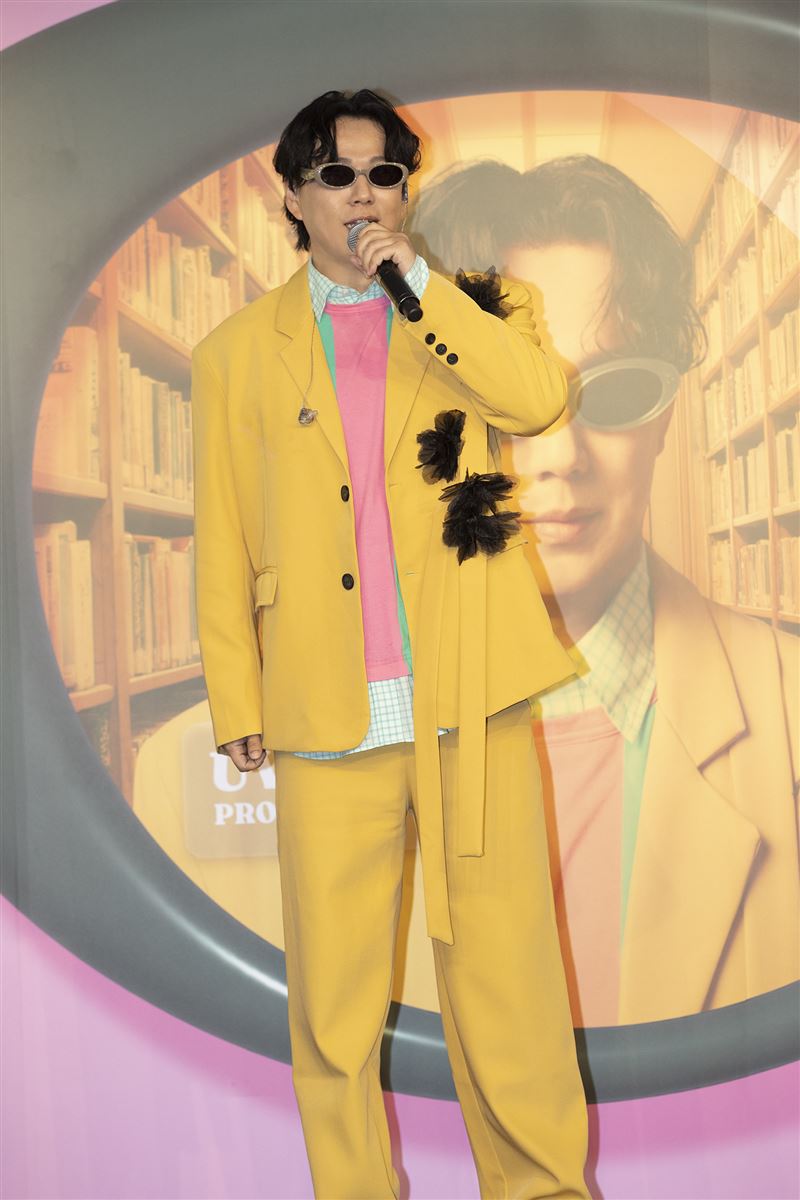 蕭煌奇心疼魏如萱感情風波。（圖／華納音樂提供）