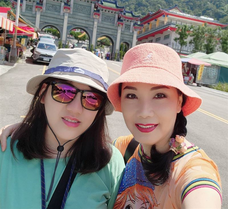 凌蕙蕙母女一起辦畫展（圖／本人提供）