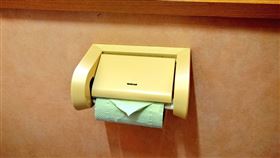 衛生紙折成三角形。（圖／翻攝自南部屋X）