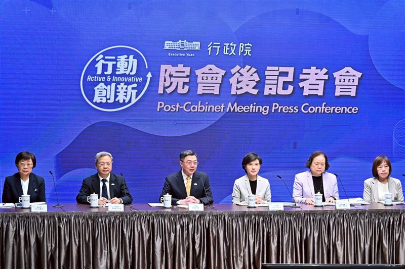 行政院長卓榮泰今（21）日出席院會後記者會，說明明年度總預算。（圖／行政院提供）