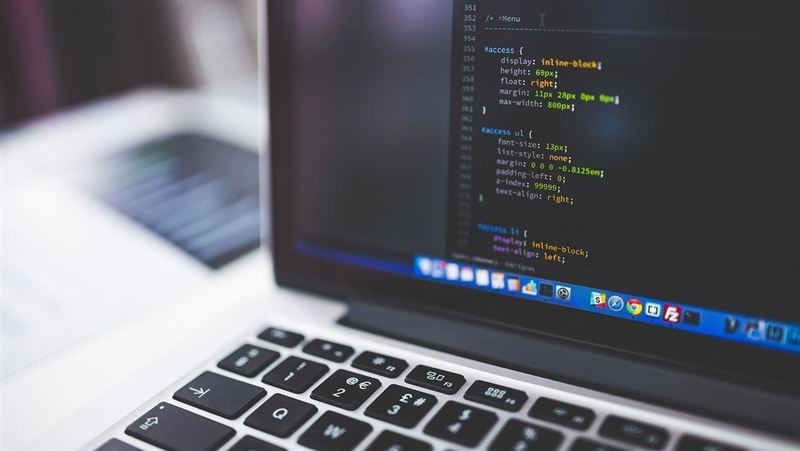 生成式 AI 崛起，企業亟需導入輔助營運決策與內容生產流程優化，Going Cloud 結合雲端與 AI 實戰經驗，助企業加速數位轉型與資料應用。（示意圖／PIXABAY）