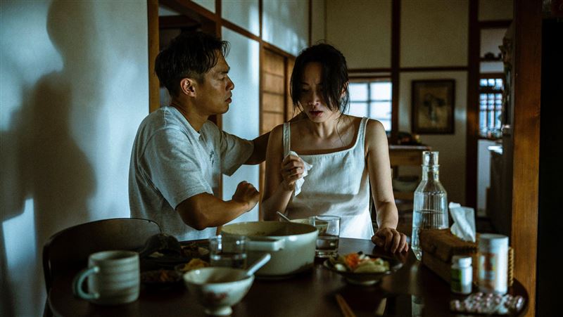 楊祐寧見孕妻「撕咬生肉」詭態渾身發毛