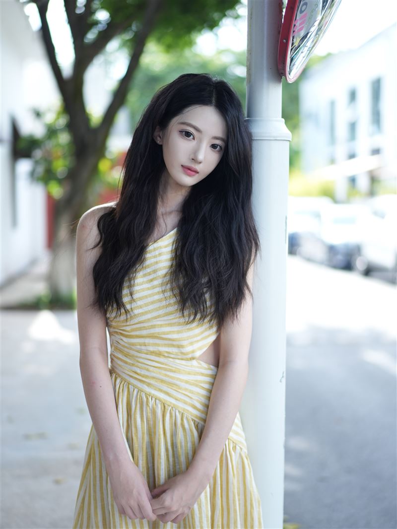 許荔莎發出不少聊天紀錄，自稱和許凱確實有過親密關係。（圖／翻攝自微博）