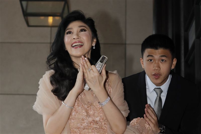 塔克辛的妹妹盈拉（Yingluck Shinawatra）2011年也出任總理，但在2014年遭法院裁定下台，隨後爆發軍事政變。（圖／美聯社／達志影像）