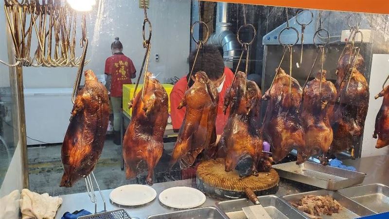 豐原烤鴨店害300人上吐下瀉!業者遭移送