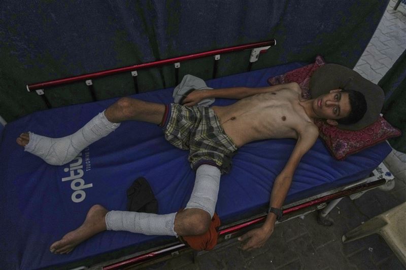 以色列總理納坦雅胡堅稱，飢荒是哈瑪斯製造的騙局。（圖／美聯社／達志影像）