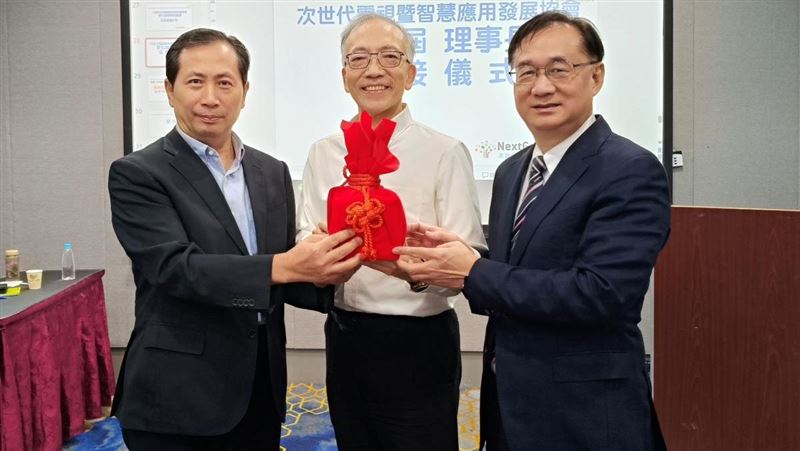 台灣次世代電視暨智慧應用發展協會週年！