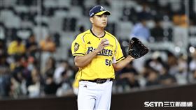 中職36年例行賽，中信兄弟中繼投手蔡齊哲。（圖／記者劉彥池攝影）