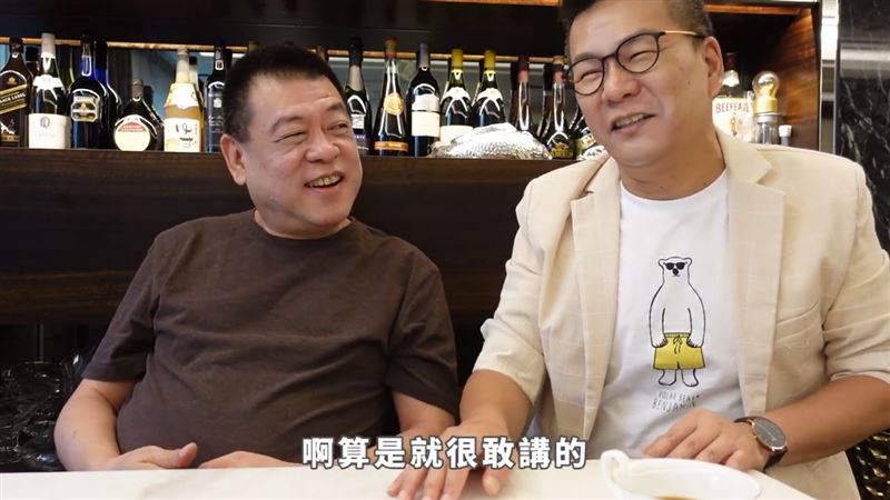 孫德榮（左）與沈玉琳（右）有著好交情。（圖／翻攝自孫腫來了YouTube）
