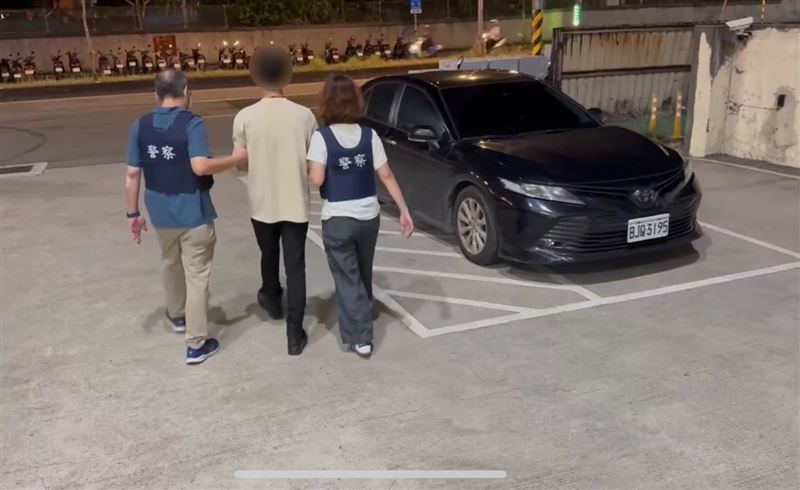 桃園市負責接應的蔡姓男子也落網。（圖／翻攝畫面）