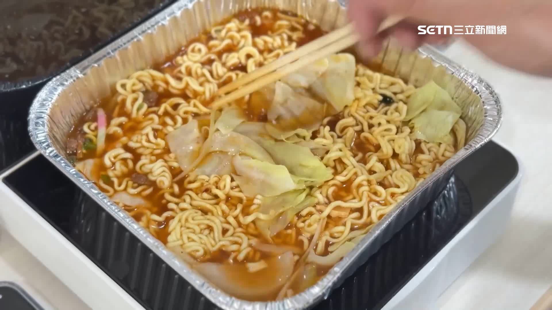 想要想享受DIY的感覺，可以選擇無人泡麵店，從煮麵到加菜全部都要自己來