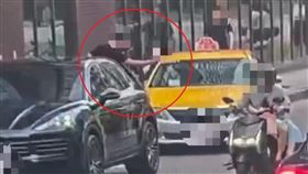 台北,小黃司機,掐脖施暴,金錢問題,家暴。（圖／翻攝畫面）