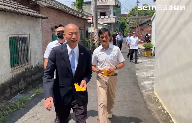 雲林縣截至上午10時投票率僅約5.2%，忍不住以幽默口吻回應「今天生意很清淡」。(圖/翻攝畫面)