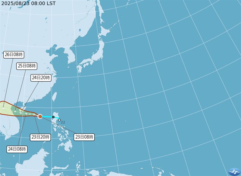 劍魚颱風路徑偏西，對台灣無直接影響。（圖／氣象署提供）
