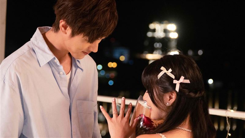 不是粿粿！她「撲進范姜彥豐懷裡」全被拍