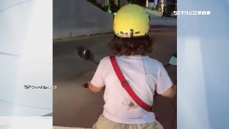 影／大蜘蛛爬上女騎士背部　嚇死目擊者