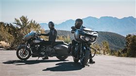 印地安Chieftain與Challenger美式重機。（Indian提供）