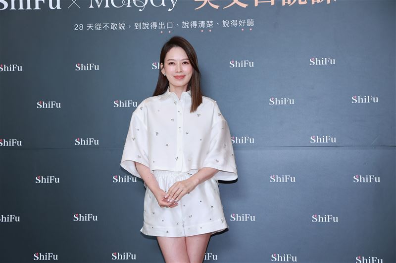 Melody最近當起英文老師。（圖／記者蔡維歆攝影）