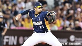 中職36年例行賽，中信兄弟先發投手柯威士。（圖／記者劉彥池攝影）