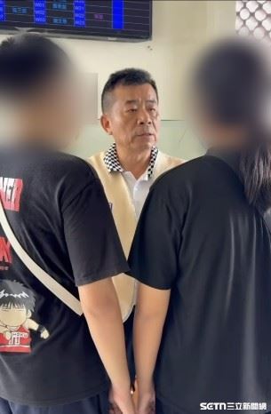 一夕之間沒了爸爸，同樣為人父的陳永聰，暖心跟林家姊弟說：「你們要加油喔，未來可能會辛苦點，但不要放棄！有困難跟阿伯講。」（圖／受訪者提供）