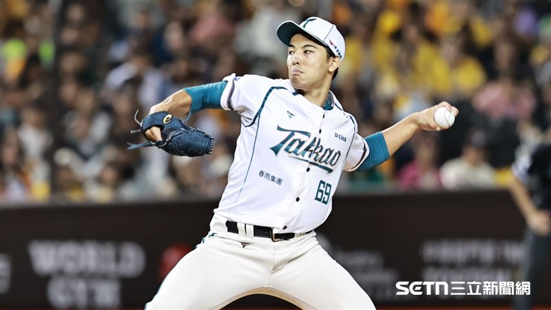 台鋼雄鷹先發投手櫻井周斗。（圖／記者劉彥池攝影）