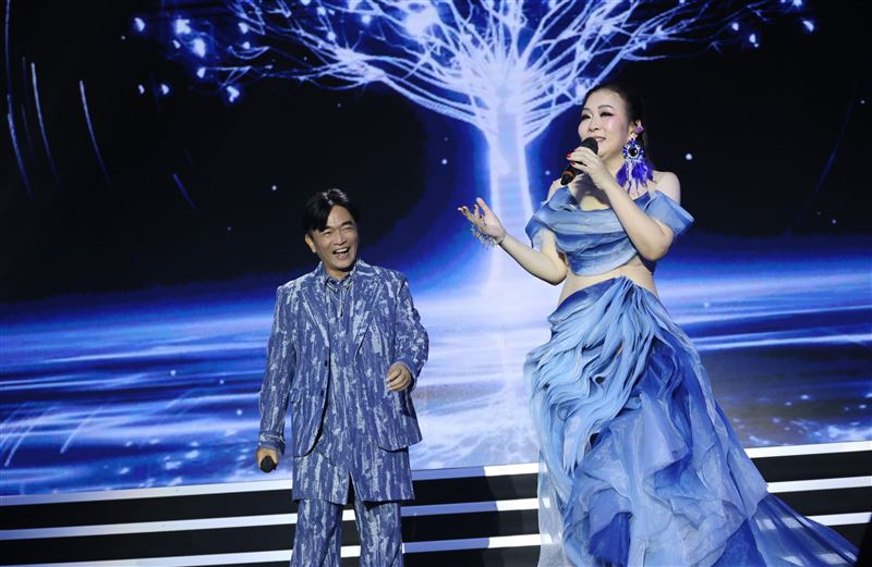 張秀卿首度開演唱會，邀請綜藝天王吳宗憲擔任嘉賓。（圖／名人演藝事業 提供）