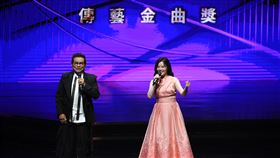 第36屆傳藝金曲獎頒獎典禮《代－換景CUE36請走》典禮主持人許效舜、楊小黎。（圖／三立提供）