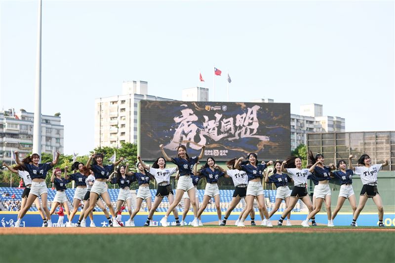 李雅英23日回歸應援。（圖／翻攝自富邦悍將臉書）