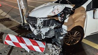 桃園男瘋狂追人妻遭拒　開車3度衝撞釀2傷