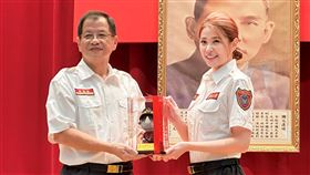 新北市消防局長陳崇岳﹑李燕。（圖／KOCSKIN克麗詩黛提供）