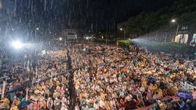 學者引日劇神作角色名言：大罷免的志工，謝謝你們。（圖／翻攝自護國大遶境）