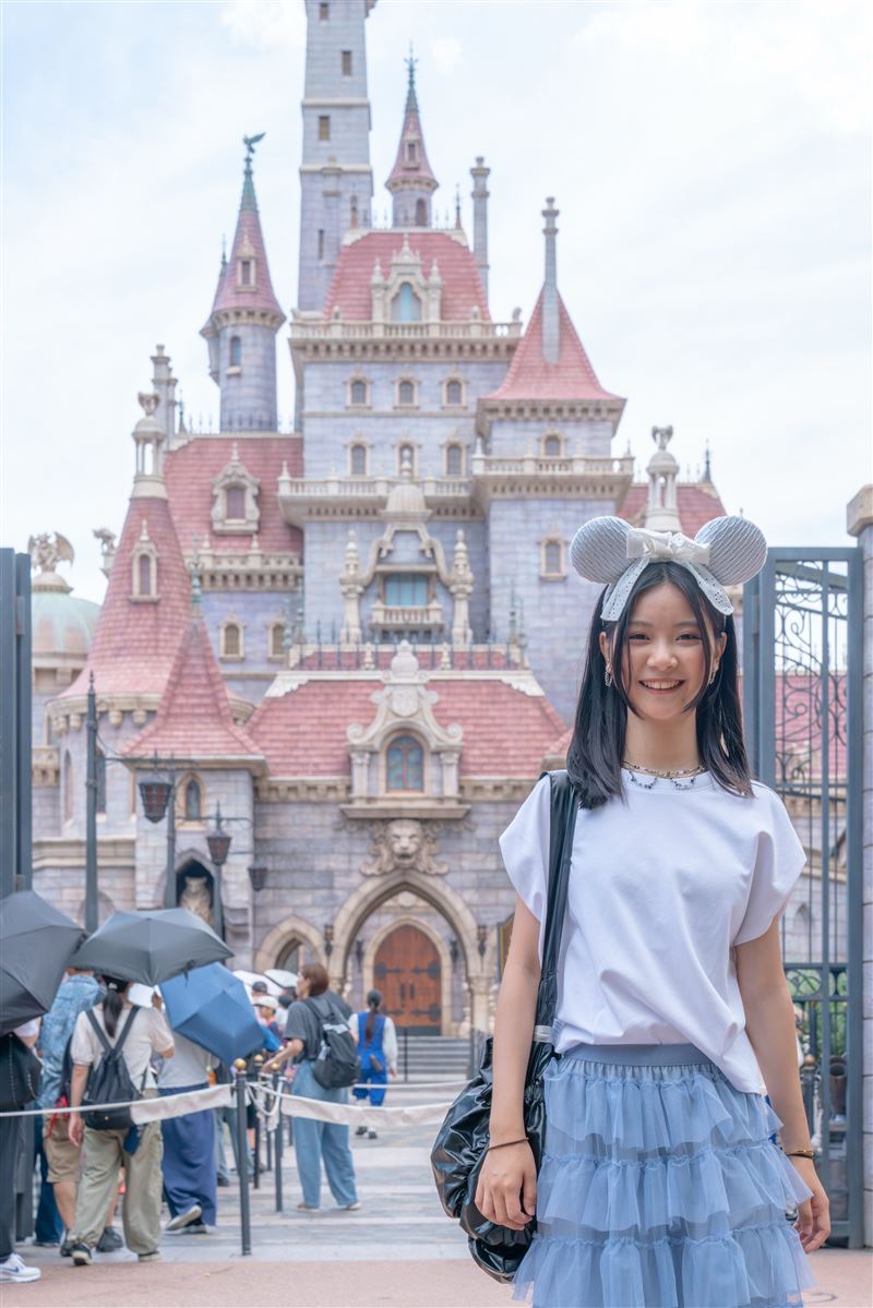 于卉喬到迪士尼樂園也很興奮。(圖／光意娛樂提供)