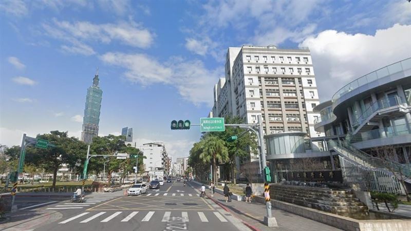 台北24所大學套房租金中位數,北醫最貴、1個月2.3萬,文化最便宜、1個月1.3萬。(圖/翻攝Google Maps)