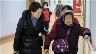 孤老2千萬遺產尋繼承人！她看新聞秒認親