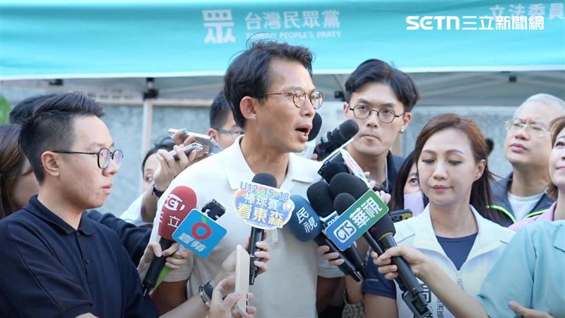 面對媒體提問「美國律師執照是否被停權」，黃國昌質疑「這到底是什麼問題啊？」（圖／翻攝畫面）
