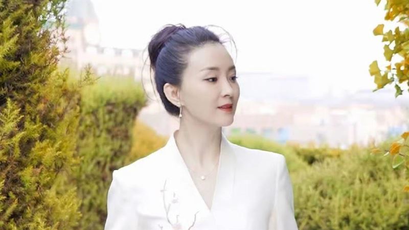 豪門尪被限制消費　51歲女星復出疑補錢坑