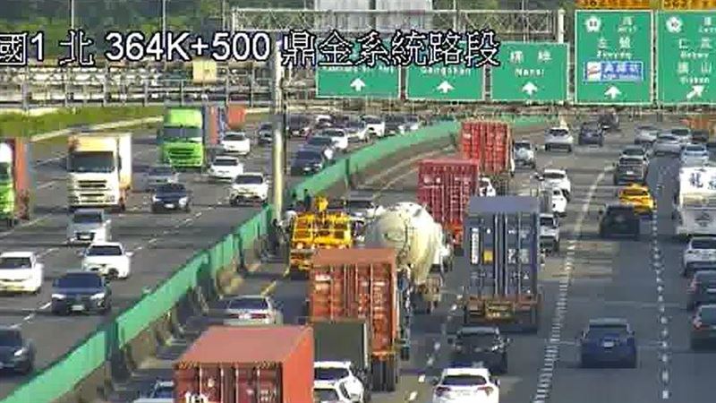 新／國道6追撞…回堵約6km！時速一度剩40