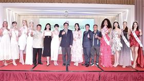 張如君率國際選美佳麗造訪臺南。（圖／中華全球城市選拔協會提供)