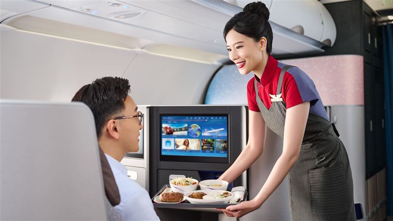 向國軍英雄致敬　華航軍人節提供空位升等