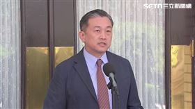 王定宇接受媒體聯訪，讚蔡英文卸任後謹守分際，是前總統典範。（圖／翻攝畫面）