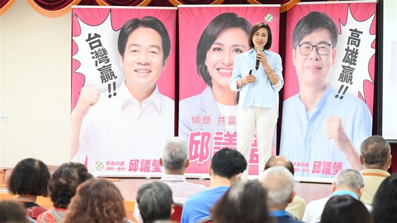 邱議瑩前進三民區　虛心聆聽民意訴求