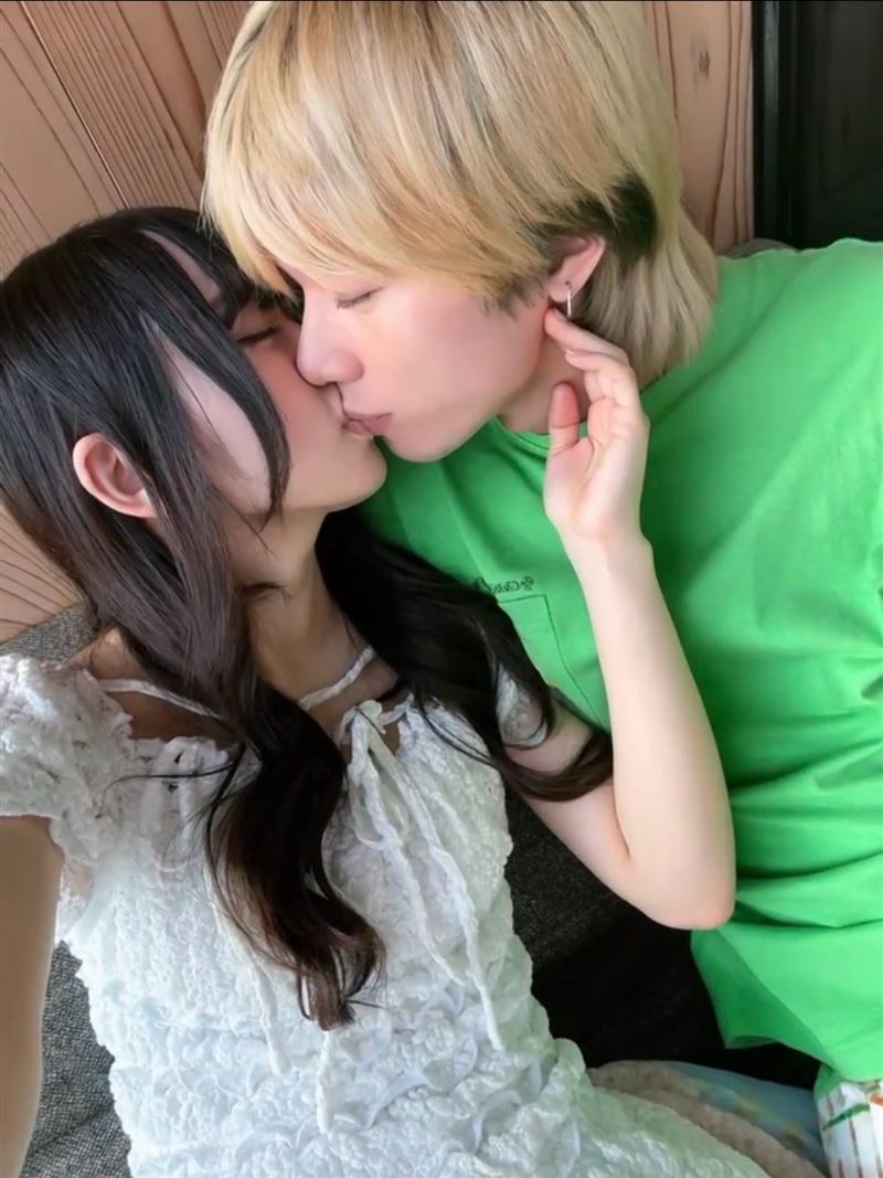 那蘭Nodoka與男子親密合照遭瘋傳。（圖／翻攝自X）