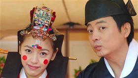  聽某嘴大富貴是真的，南韓財經作家鄭善容聽太太的話做3件事安心退休，餘生財富自由與開心做自己喜歡的事。（圖／翻攝自creatrip.com、pixabay、記者鍾志鵬攝影、大是文化提供）